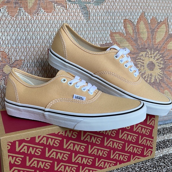 Vans WMNS Authentic
Color Theory Honey Peach
VN0A5KS9BLP
Sneakers - Picture 6 of 16
